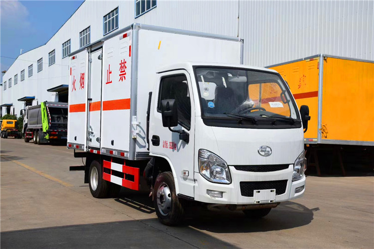 �S�M(j��n)���Ժ͸�Ⱦ��Ʒ܇��3.3�ף�