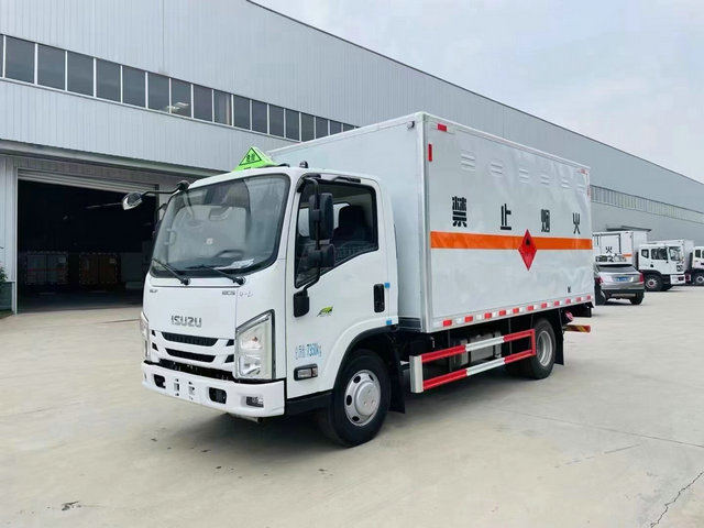 ��ʮ���ȼҺ�w��(zhu��n)��܇(ch��)���{(l��n)�ƣ�